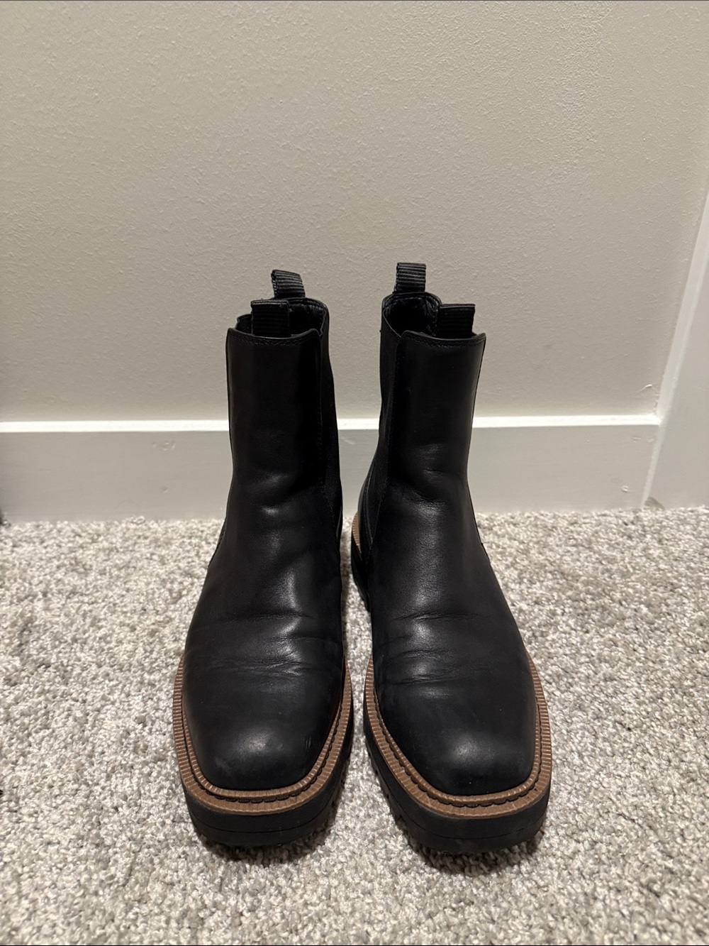 Sam Edelman Black Leather Chelsea Boots - Classic Pull-On Style